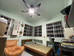 Blk 403 Bukit Batok West Avenue 7 (Bukit Batok), HDB Executive #379857391